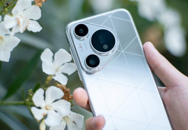 配资行业第一门户 华为果断清仓! 512GB下跌2500元, 麒麟芯+100倍变焦+双卫星通信